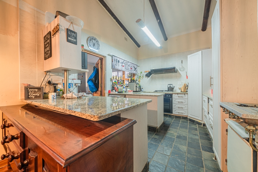 5 Bedroom Property for Sale in Fraaiuitsig Western Cape